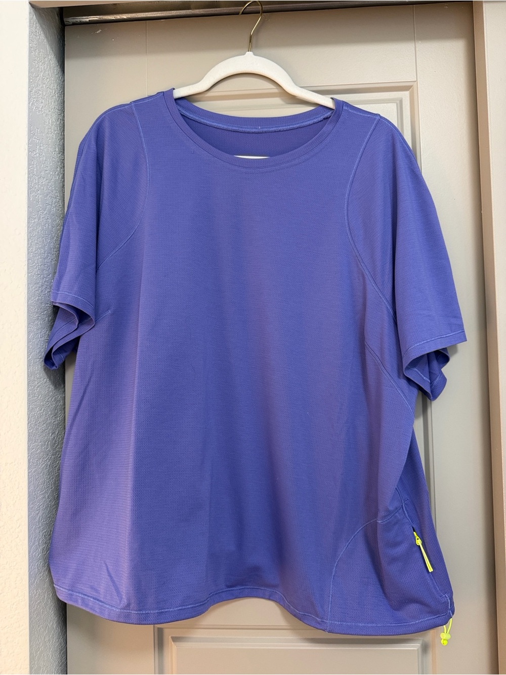 Lululemon Women’s Short Sleeve Shirt